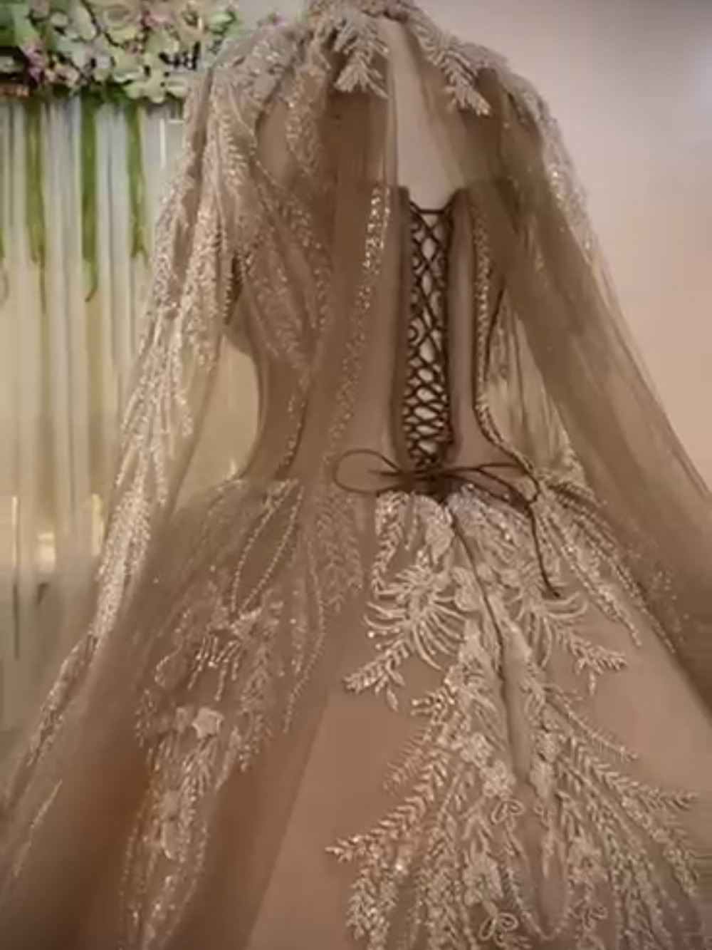 Embroidered Ivory Beaded Wedding Dress Bodice - Picture 3 of 7